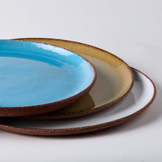 Round ceramic platter - earthy, soft honey
