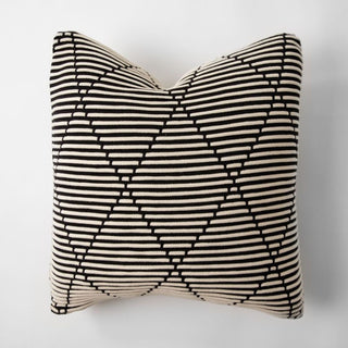 Illusion Cotton Knitted Scatter Cushion