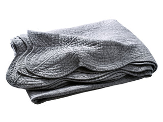 Scallop Cotton Queen Size Quilt in Pewter