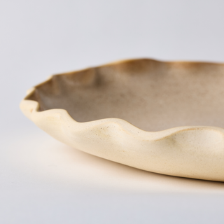 Oval scalloped edge ceramic platter - speckled latté