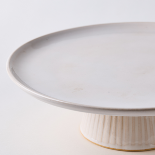 Ceramic cake stand – natural vanilla