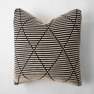 Illusion Cotton Knitted Scatter Cushion